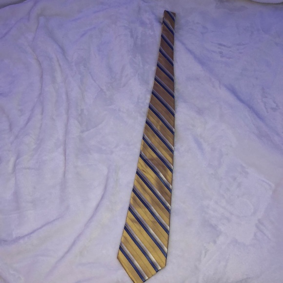 Neck tie - Picture 3 of 5